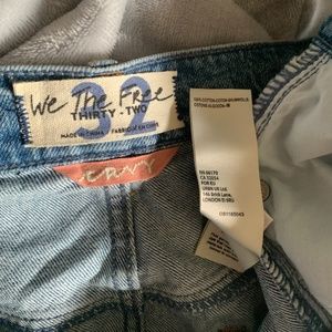 WE THE FREE CRVY Georgine Mom Jeans Button Fly